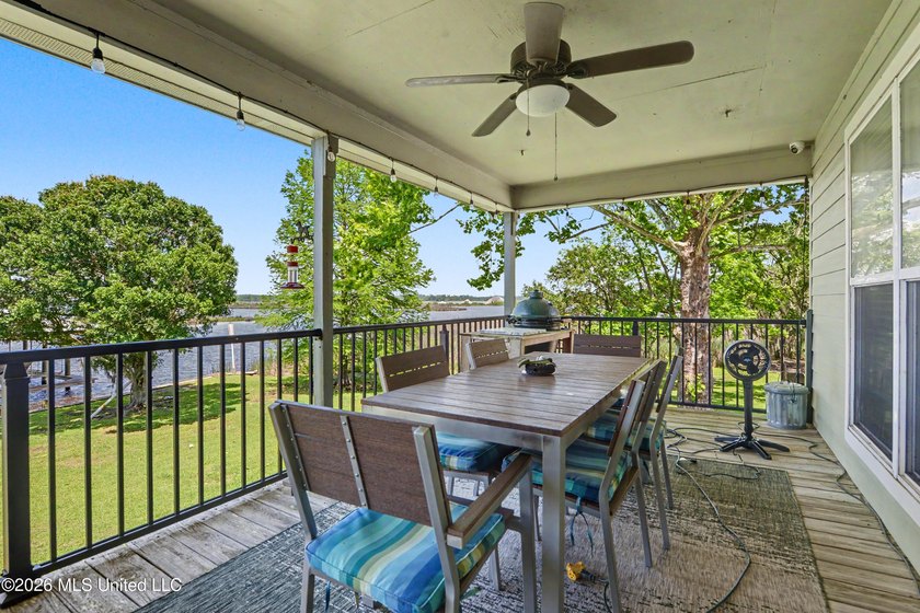 Beautiful Deep Waterfront home with a large pier and covered - photo 26