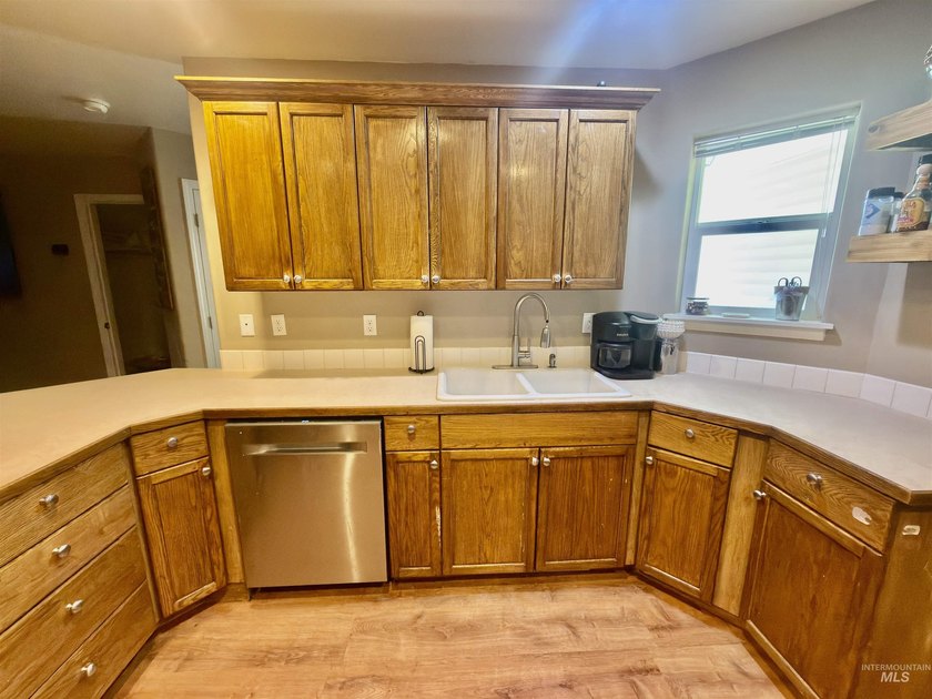 Discover the perfect blend of comfort, convenience, and - photo 6