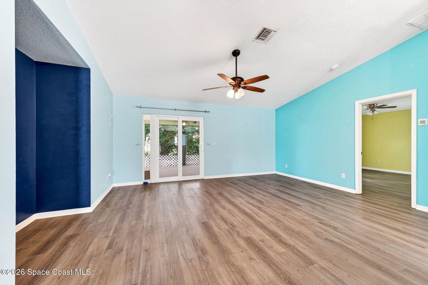 Welcome home to this well-maintained 3bed/2bath split-bedroom - photo 16
