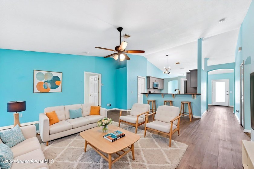 Welcome home to this well-maintained 3bed/2bath split-bedroom - photo 18