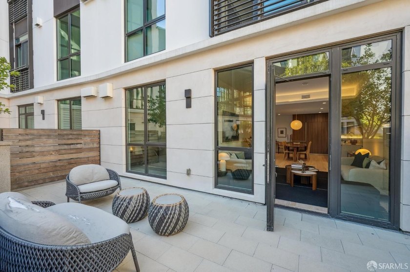 The Residences at Yerba Buena Island offer a rare opportunity to - photo 33