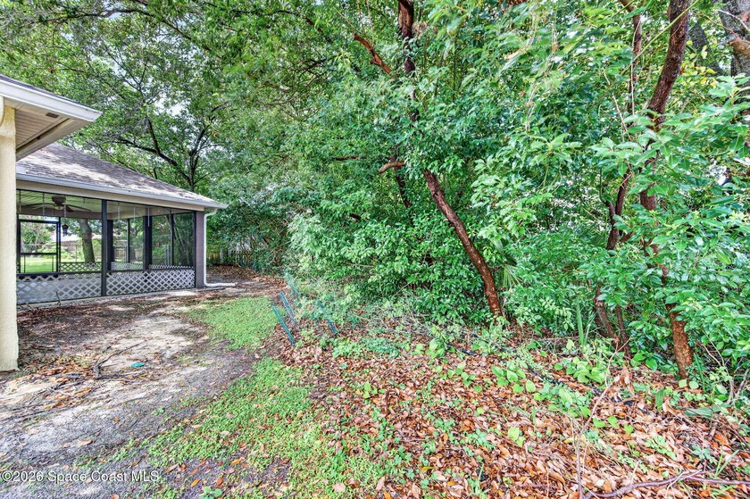Welcome home to this well-maintained 3bed/2bath split-bedroom - photo 38