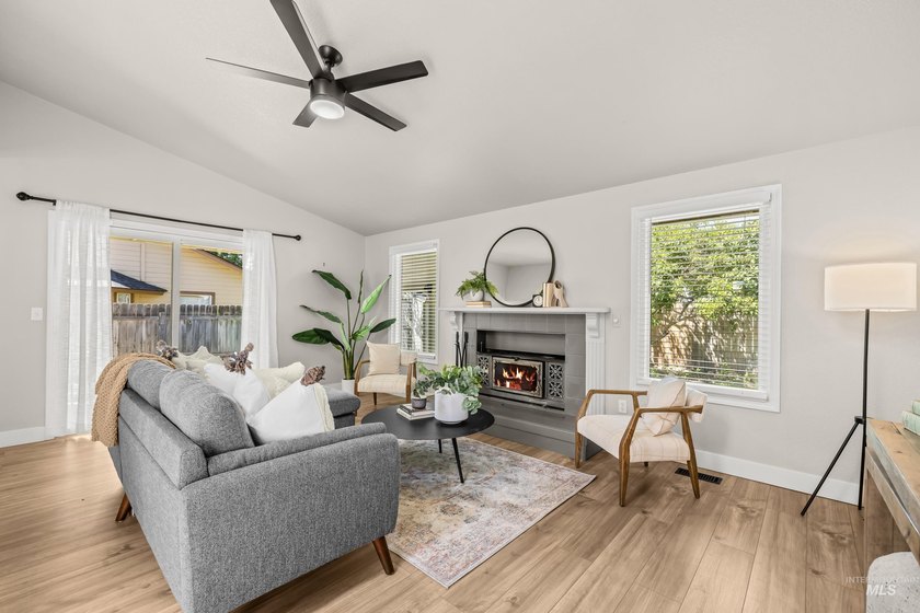 The perfect location on a large spacious corner lot! - photo 2