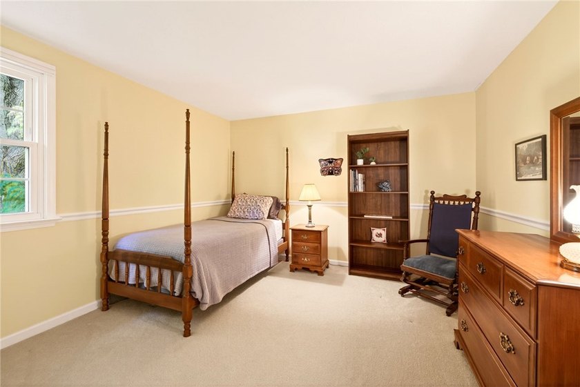 FIRST TIME ON THE MARKET - 1111 Everwild View is a beautiful - photo 16