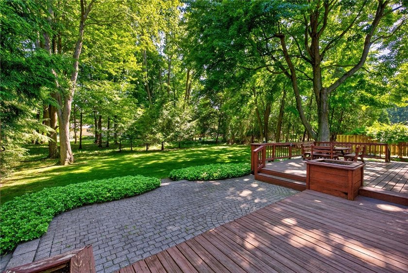 FIRST TIME ON THE MARKET - 1111 Everwild View is a beautiful - photo 24