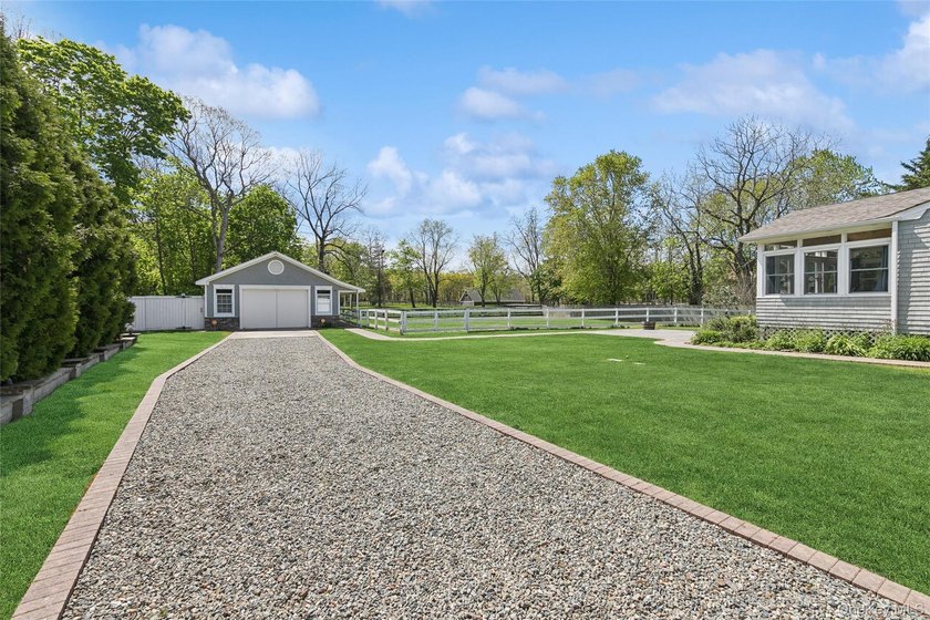 Horse Property: Wonderfully updated and open floor plan ranch - photo 6
