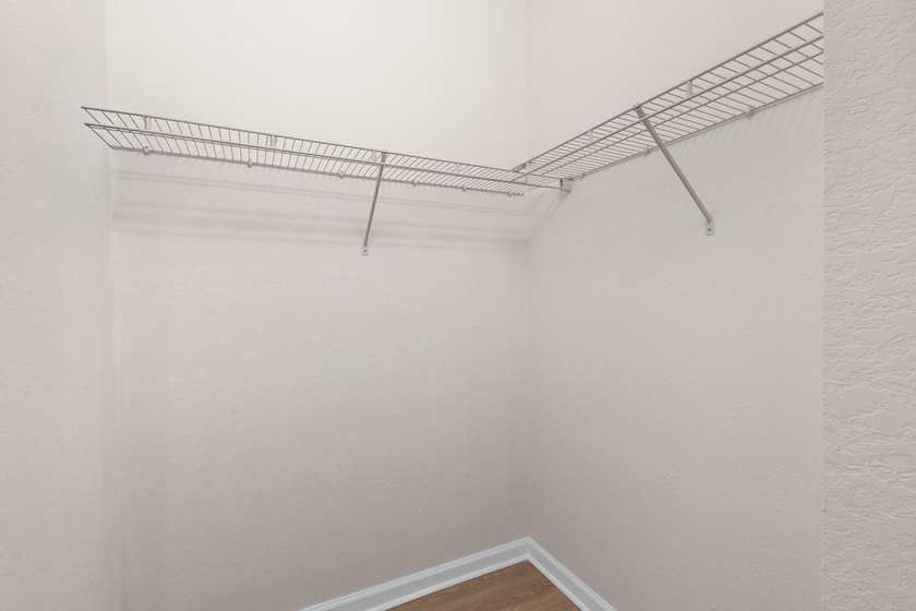 Welcome to 2543 NW 31st Court in Oakland Park, a beautifully - photo 21