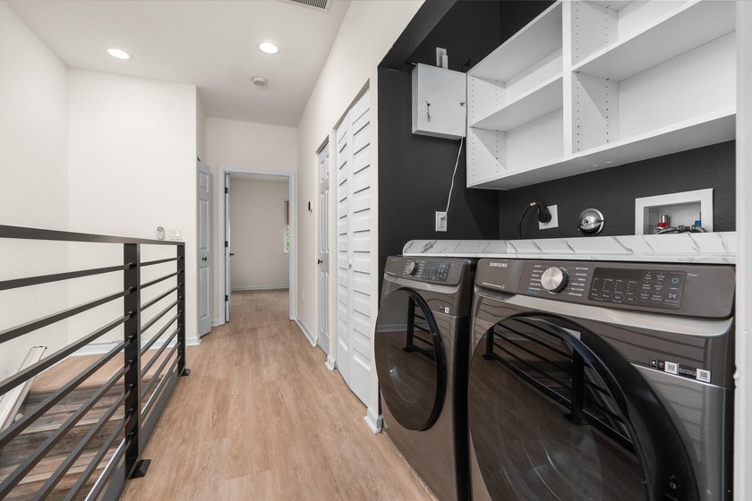 Welcome to 2543 NW 31st Court in Oakland Park, a beautifully - photo 26