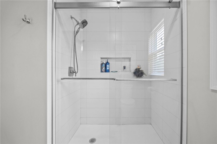 PRISTINE CONTEMPORARY COLONIAL ON A QUIET INTERIOR LOOP STREET! - photo 37