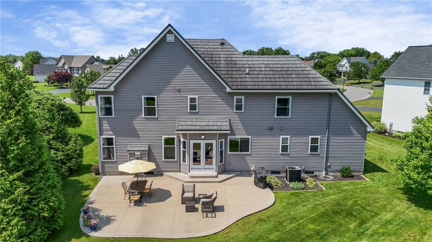 PRISTINE CONTEMPORARY COLONIAL ON A QUIET INTERIOR LOOP STREET! - photo 42