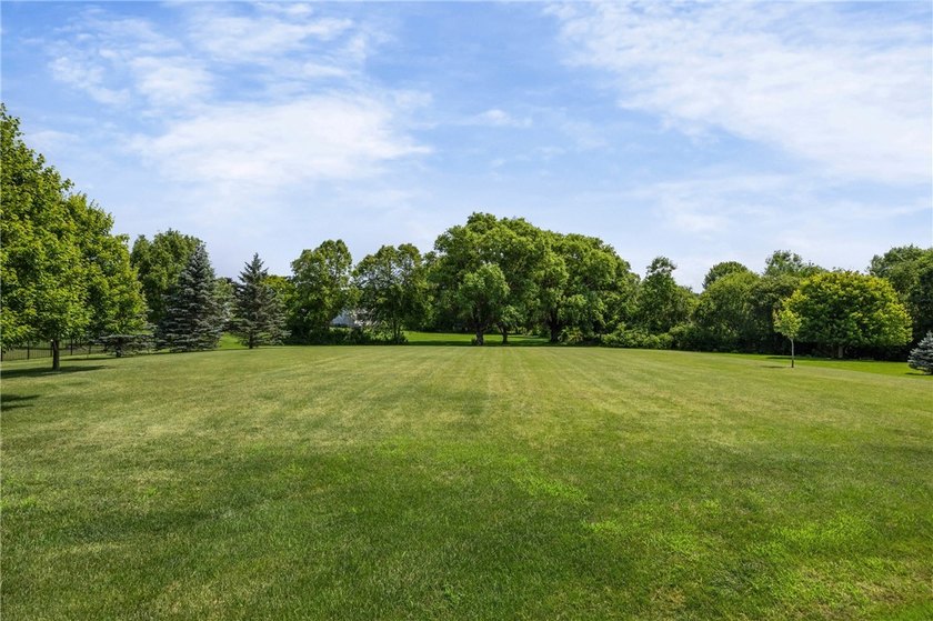 PRISTINE CONTEMPORARY COLONIAL ON A QUIET INTERIOR LOOP STREET! - photo 45