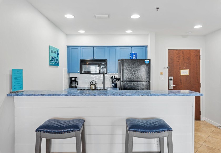 INCREDIBLE WEST FACING VIEWS WITH STUNNING SUNSETS! Ideally - photo 3