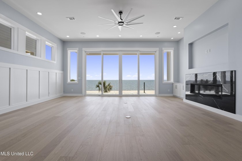 Introducing the First Sand Beach Homes in Biloxi, offering a - photo 5