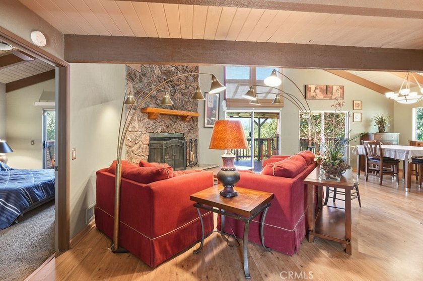 If you're looking for amazing lake views and room for the whole - photo 11