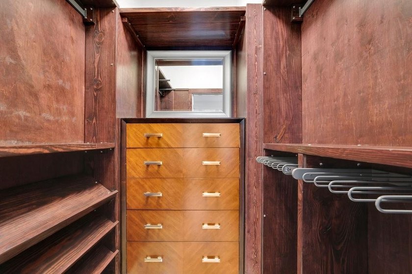 Stunning, 4BR/2BA move-in ready ranch in Roswell's highly - photo 12