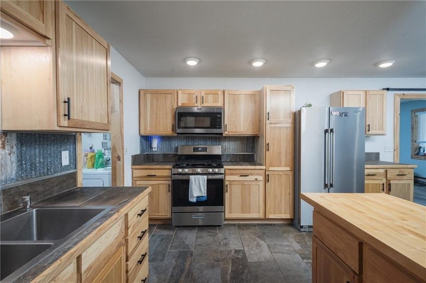 Welcome to this charming 3-bedroom, 2-bath home nestled near - photo 16