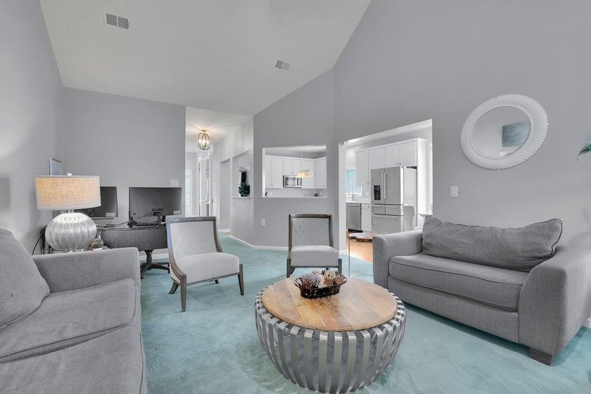 Stunning, 4BR/2BA move-in ready ranch in Roswell's highly - photo 21