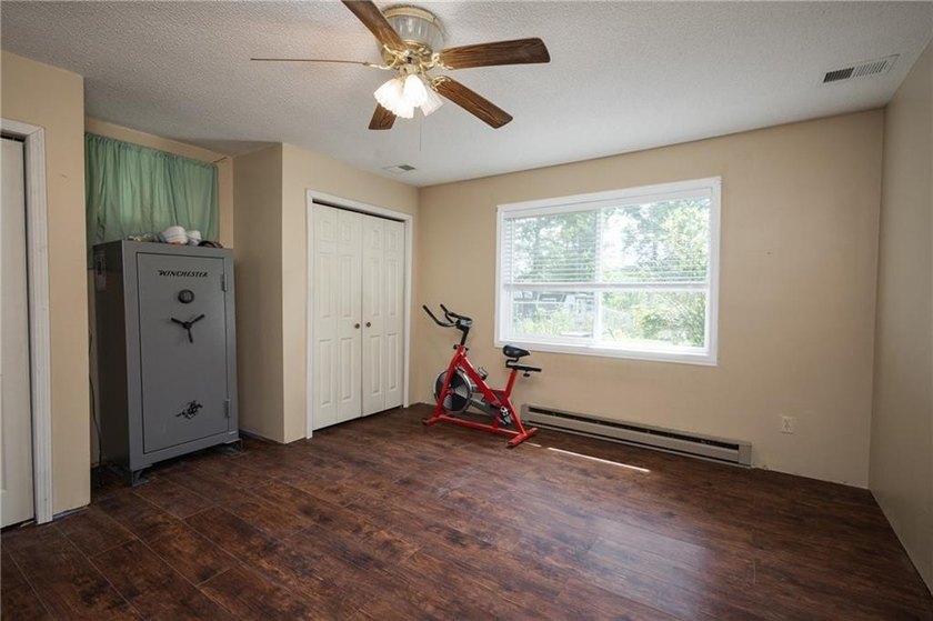 Welcome to this charming 3-bedroom, 2-bath home nestled near - photo 23