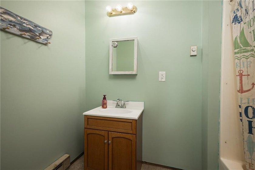 Welcome to this charming 3-bedroom, 2-bath home nestled near - photo 24