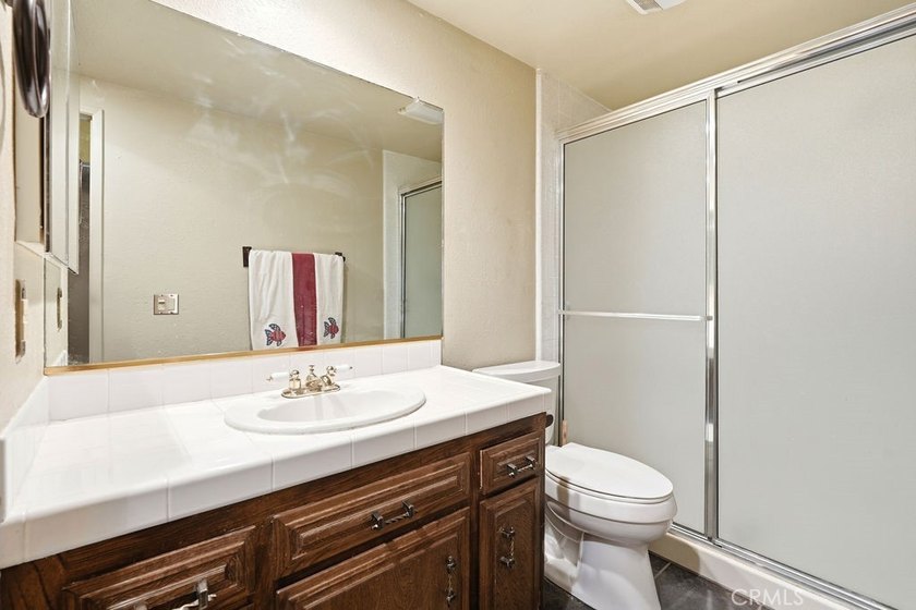 If you're looking for amazing lake views and room for the whole - photo 43