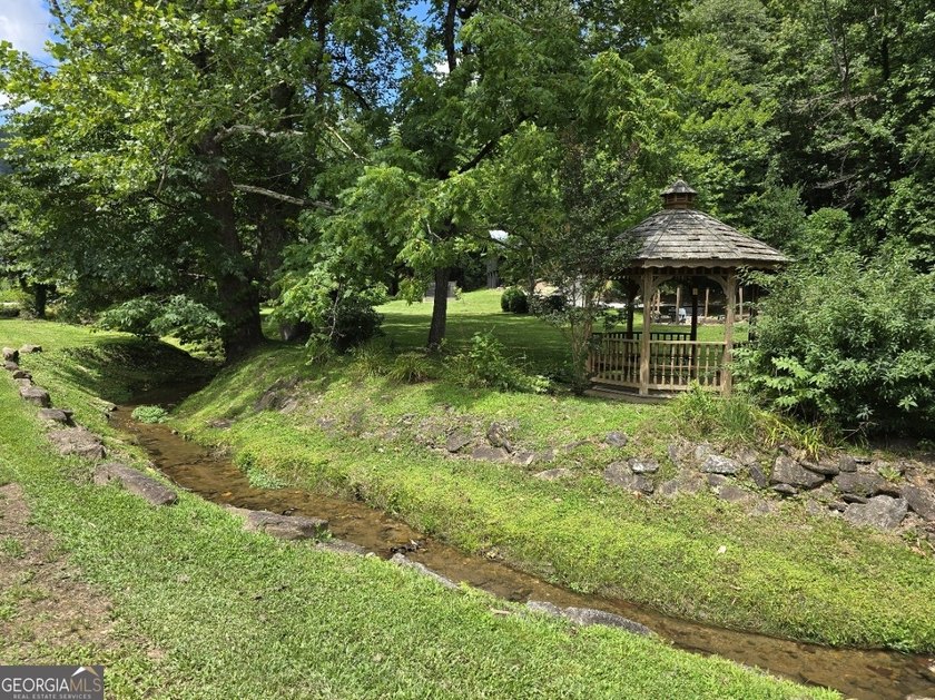 Beautiful Northeast Georgia - condo 3BR/3BA built 2000, elevator - photo 3