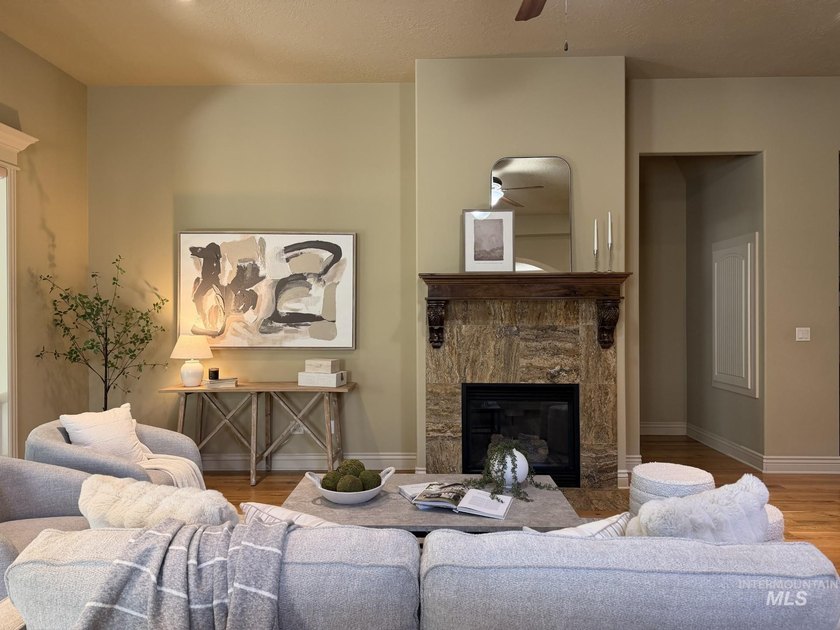 $10,000 SELLER CONCESSION!! Under $700,000 in Banbury Meadows!! - photo 8
