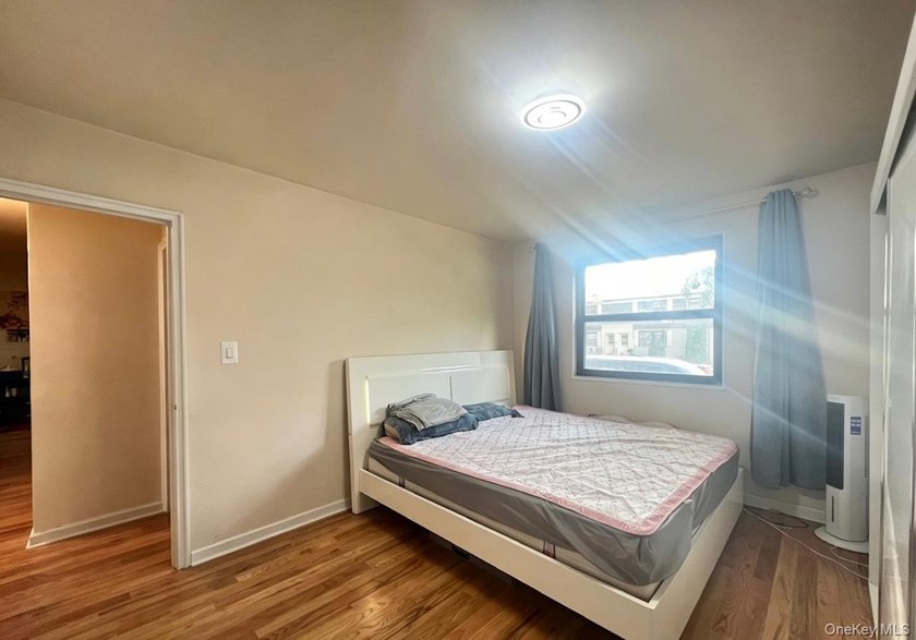 NO INTERVIEW / MOVE IN CONDITION/ Garden-Style 3 Bedroom Coop - photo 14