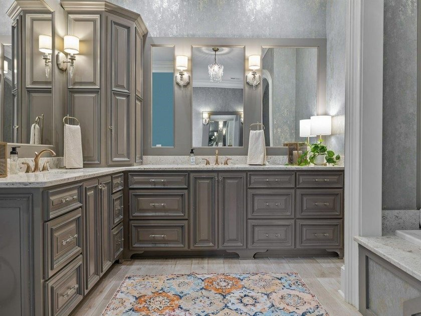Welcome to an extraordinary custom-built estate offering nearly - photo 33