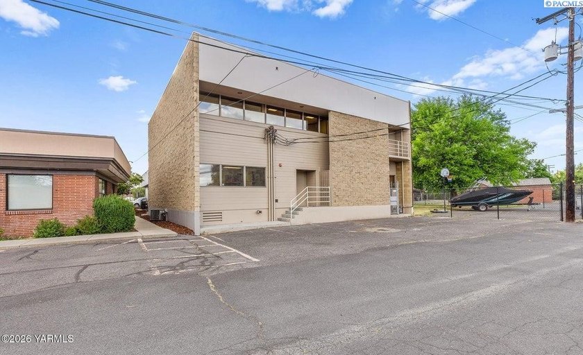 MLS# 293648 Opportunity for a growing professional firm / - photo 4