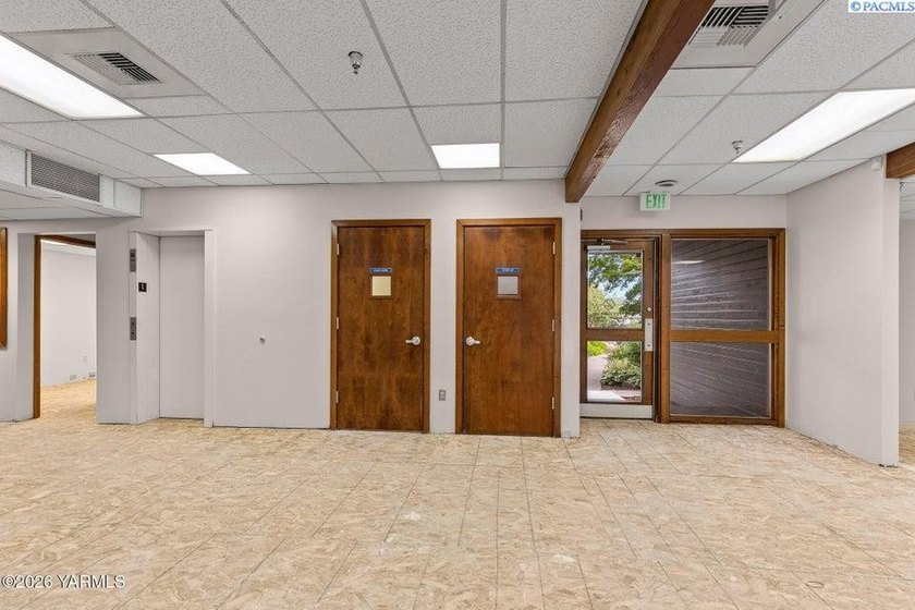 MLS# 293648 Opportunity for a growing professional firm / - photo 8