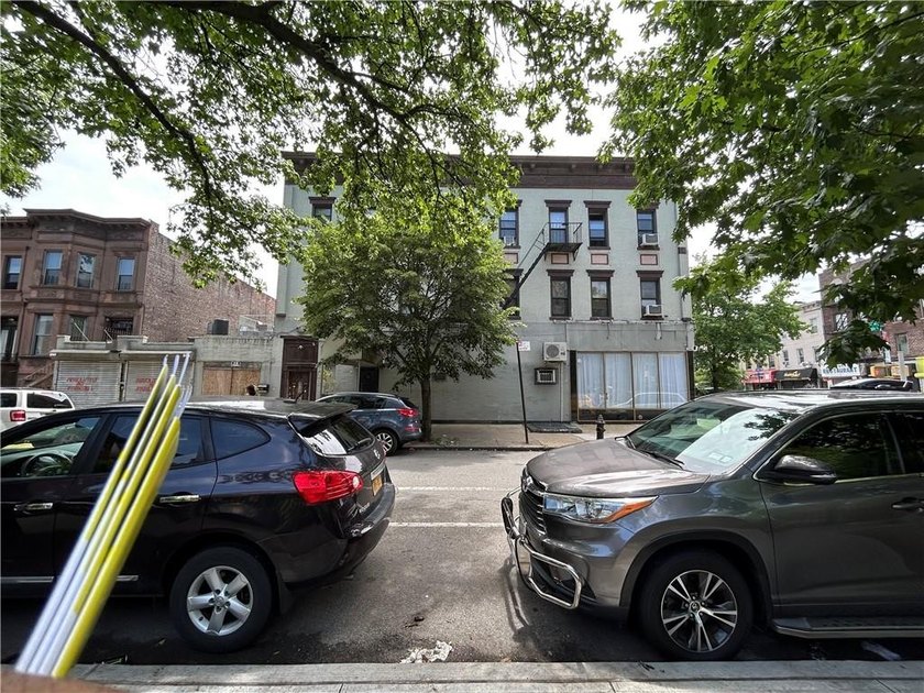 This property really makes a statement on the corner of Nostrand - photo 4