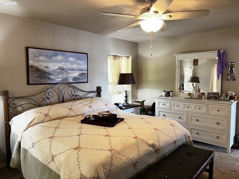Experience the beauty of lakefront living with this exceptional - photo 13