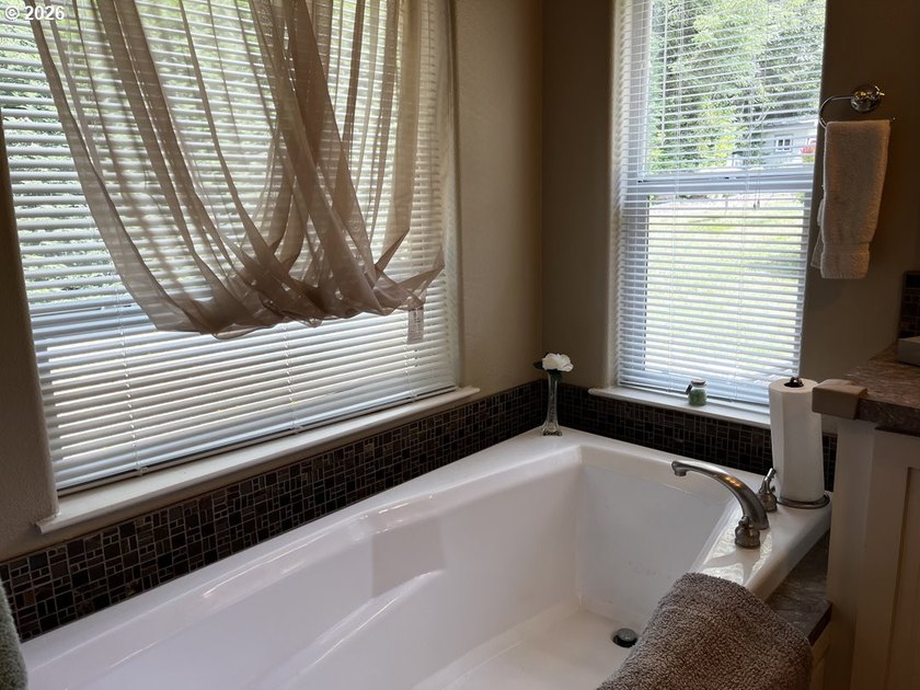 Experience the beauty of lakefront living with this exceptional - photo 16