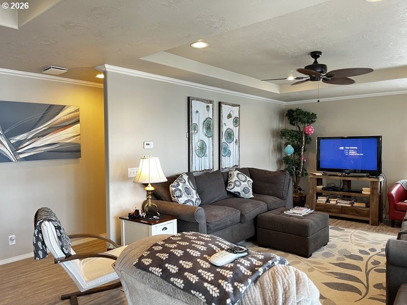 Experience the beauty of lakefront living with this exceptional - photo 28