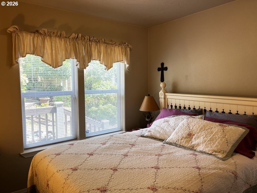 Experience the beauty of lakefront living with this exceptional - photo 32