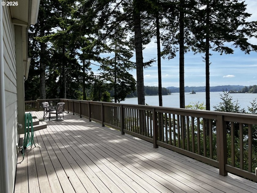 Experience the beauty of lakefront living with this exceptional - photo 35