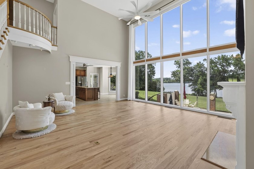 Welcome to 227 Woodlake Dr, an extraordinary lakefront retreat - photo 12