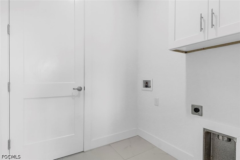 Exceptional Value - Move-In Ready 2024 Home in NW Cape Coral! - photo 13