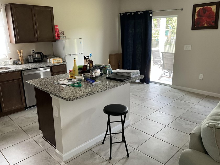 Welcome to this charming single-story home located in Avalon - photo 18