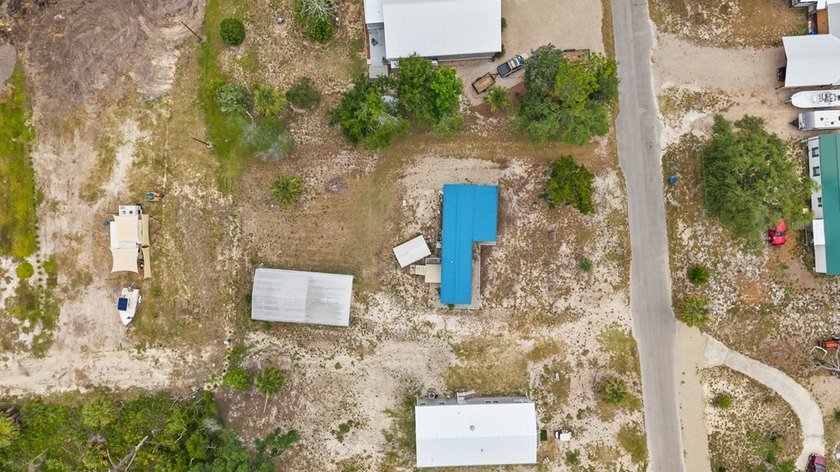 Opportunity awaits in the heart of Steinhatchee! This - photo 19