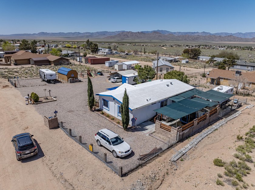 Welcome to your own private haven in the serene Arizona West - photo 4
