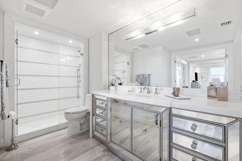 The most sought-after unit in the Harbour Houseplete gut - photo 23