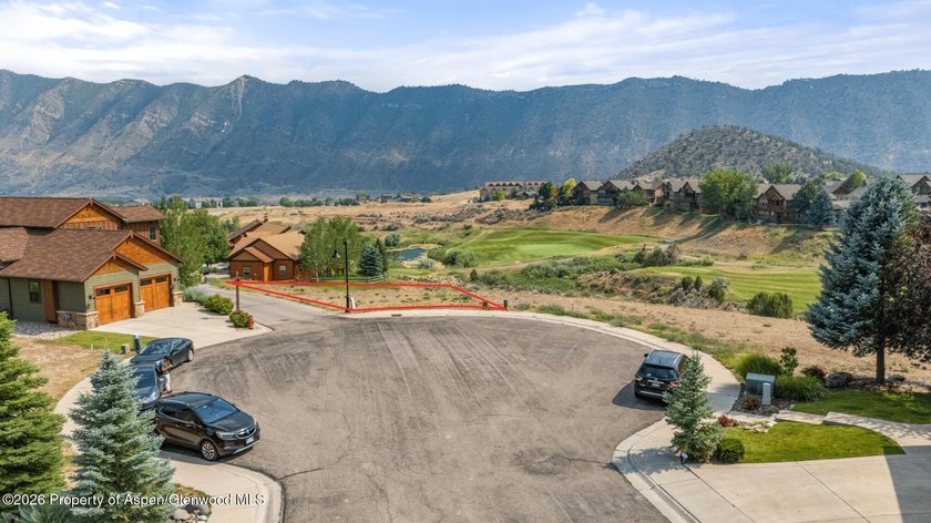 Over 10,000 square foot premier lot located on the golf course! - photo 6