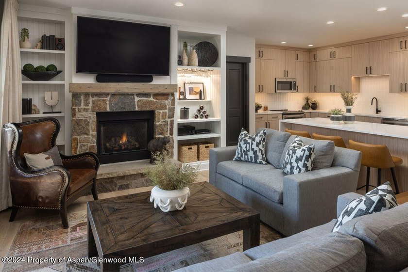 The Residences at Snowmass Club offer more than the comforts of - photo 3