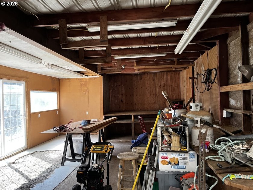 This charming 2-bedroom, 1-bath manufactured home sits on a - photo 5