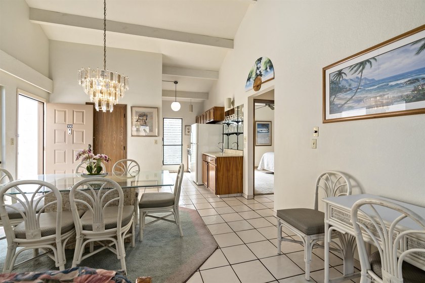 Well kept and nicely appointed vacation rental located near the - photo 18