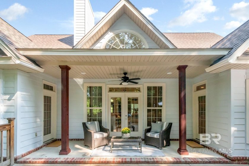 Less than 5 minutes from downtown Fairhope and Mobile Bay - photo 3