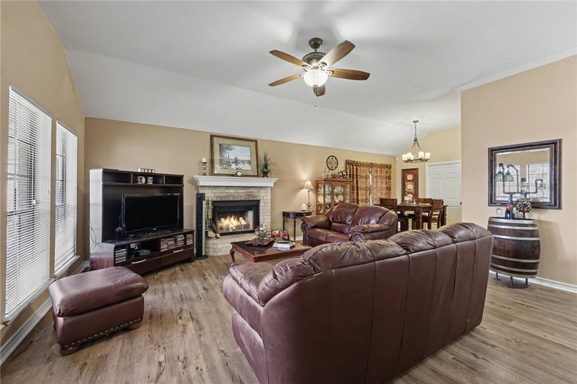 Welcome Home to this Charming 3- bedroom, 2-bedroom Home in The - photo 12