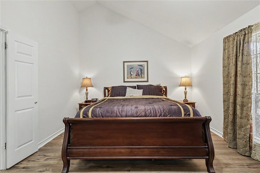 Welcome Home to this Charming 3- bedroom, 2-bedroom Home in The - photo 14