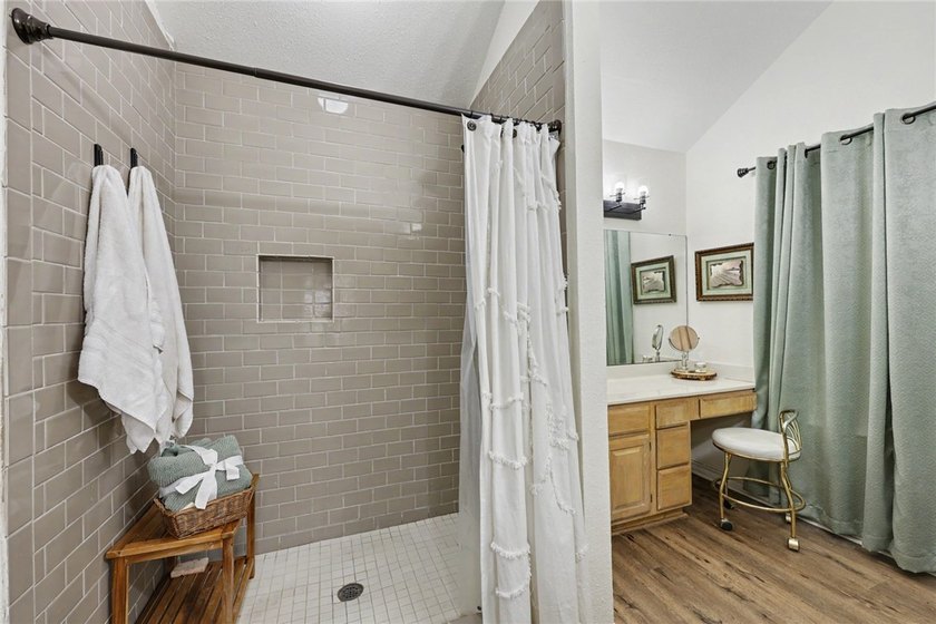 Welcome Home to this Charming 3- bedroom, 2-bedroom Home in The - photo 17